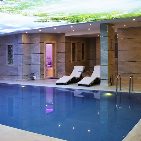 Palde & 4* Istanbul